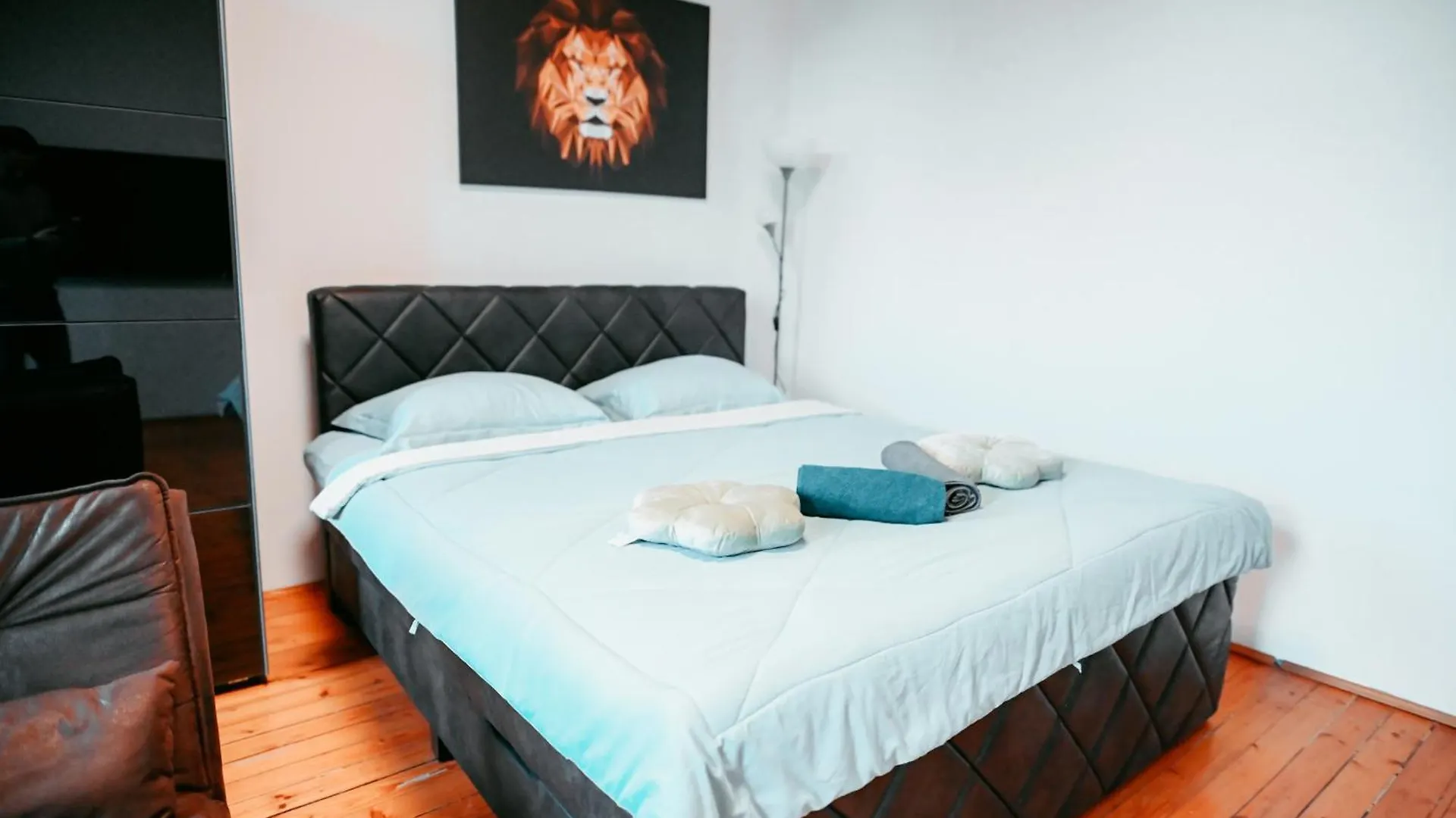 Vienna Belvedere Apartment 0*,